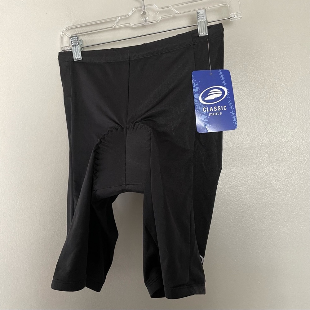 Performance cycling shorts